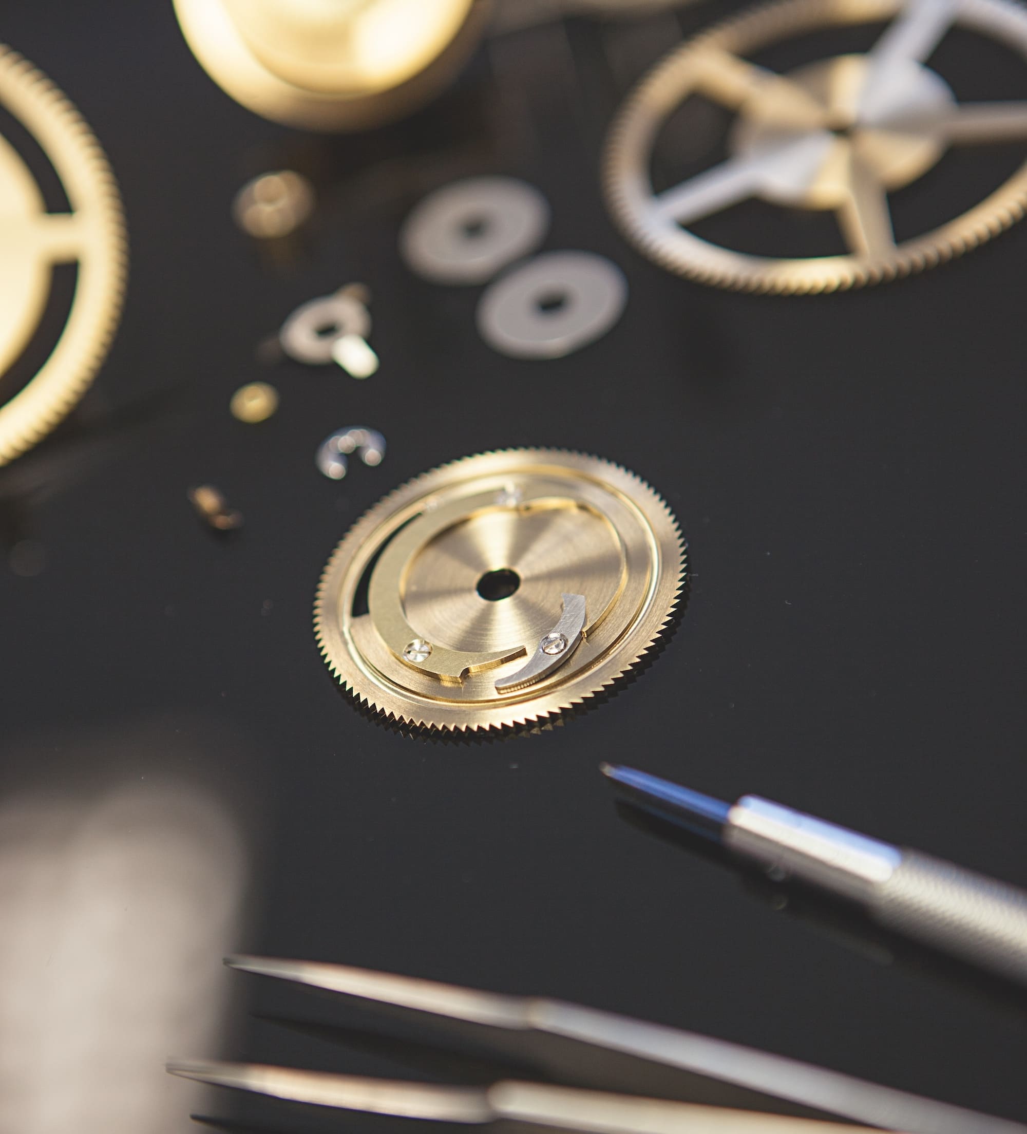 Exquisite pendulum clocks & watches from Germany | Erwin Sattler